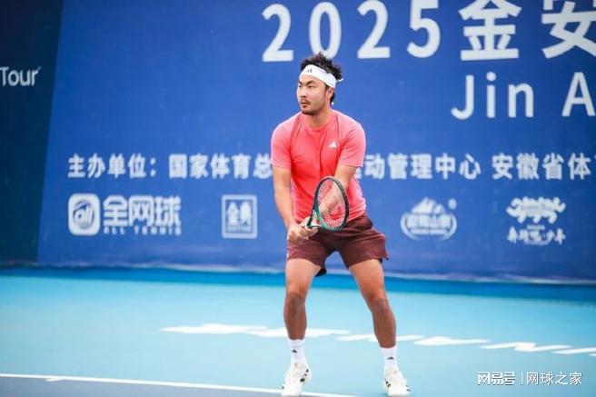 网球比赛的 网球比赛的